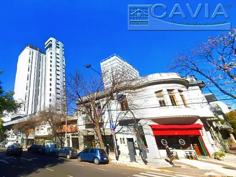 Avenida Forest 1200
