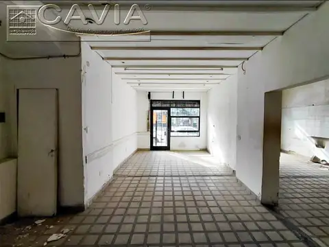 Local en Alquiler Via Pública