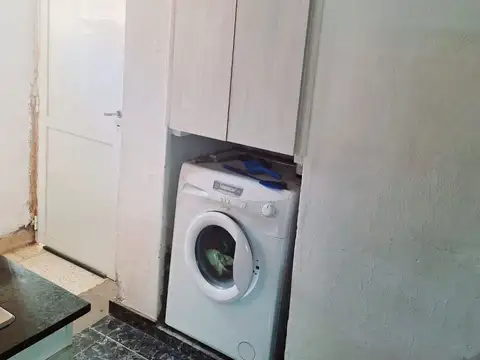 VENTA DE CASA DE DOS DORMITORIOS EN VILLA ITALIA