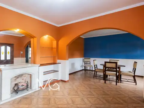 Casa en Venta en Adrogue, USD 135.000