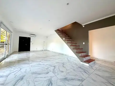 Casa en Venta en Loma Verde, USD 155.000