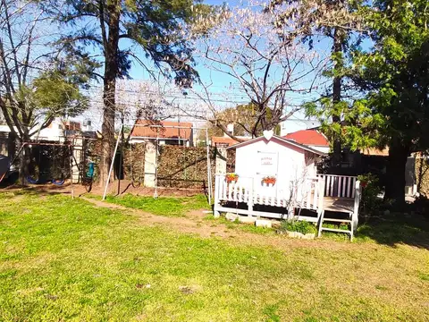 Casa en Venta con 4 cocheras