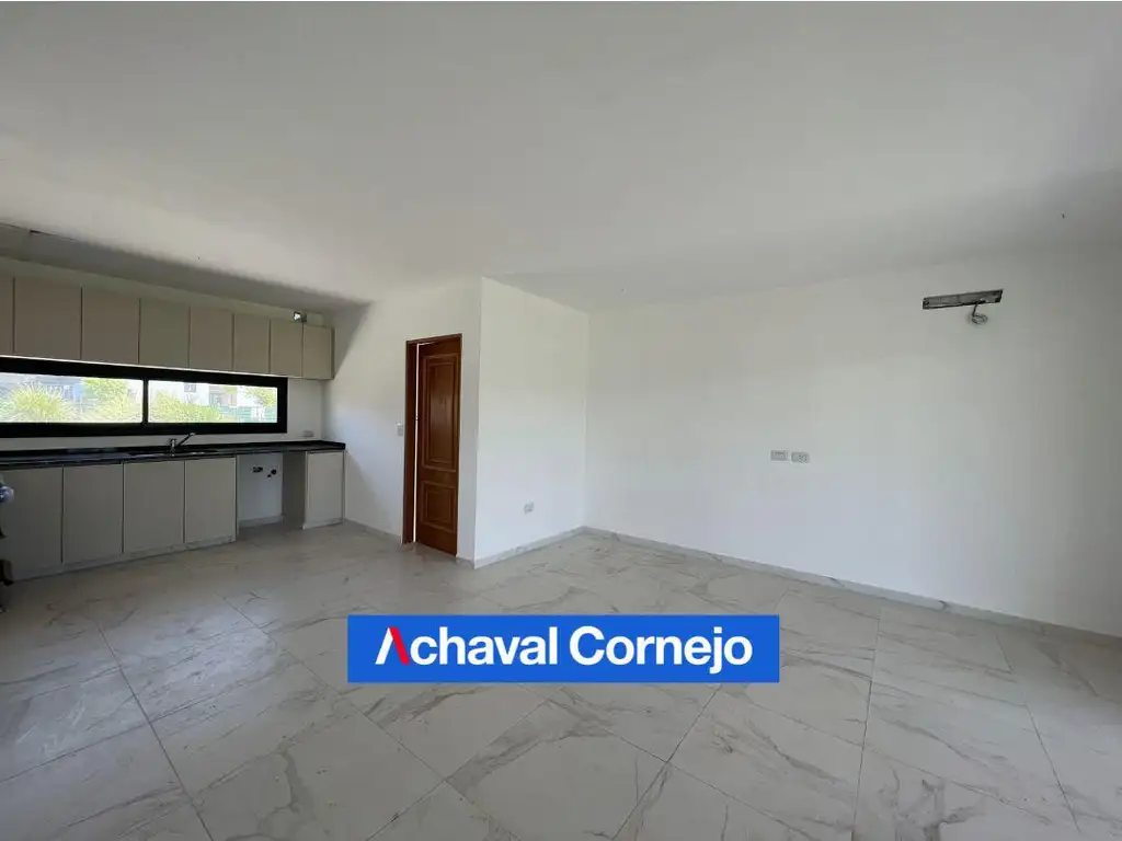 Casa - 135  m² Cubierta | 3 dormitorios | A Estrenar | 2 baños | 4 ambientes | 4 cocheras