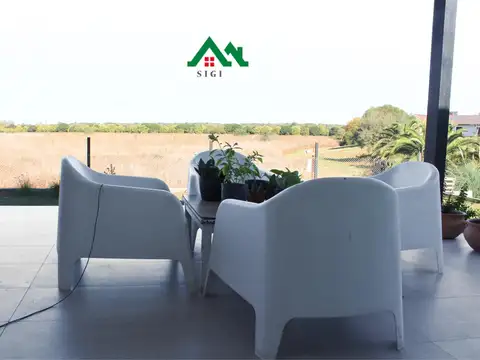 Casa en Venta con 1 cochera