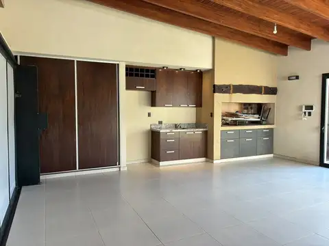Casa - Venta - Argentina, San Francisco - Edelmiro Ceballos 2100