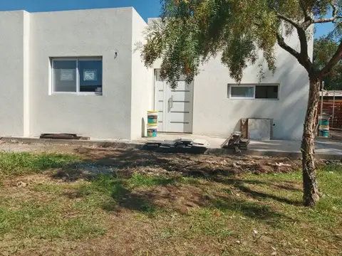 Casa  en Venta en San Ramón, Pilar del Este, Pilar