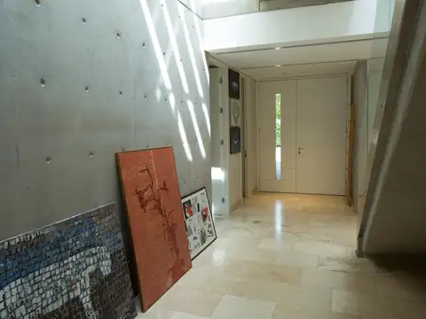 Casa en Venta con 7 cocheras