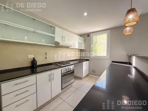 Departamento en Alquiler con 1 cocheras