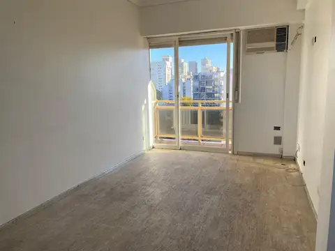 Venta Departamento 3 ambientes super luminoso con balcón al frente Belgrano