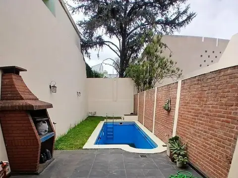 PH en Alquiler en Parque Avellaneda, CABA