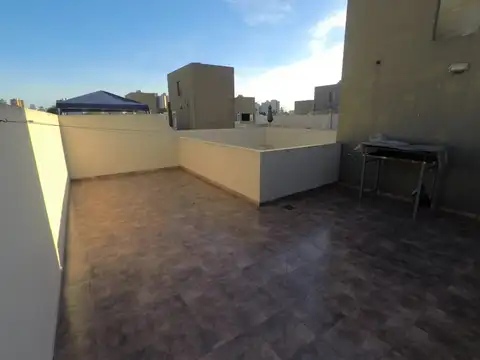 Venta Departamento 2 ambientes con cochera y terraza propia en San Miguel