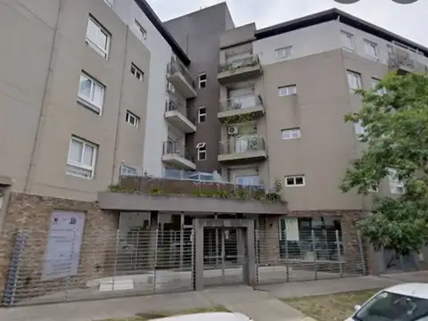 INCRIBLE DEPARTAMENTO EN ALQUILER EN EL CENTRO DE MERLO CON 2 DORMITORIOS Y COCHERA