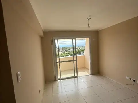 Departamento en Alquiler en Villa Sol, $ 450.000