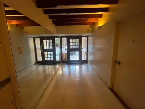 Avenida General Indalecio Chenaut 1700