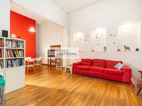Depto Tipo Casa 4 ambientes con 2 baños