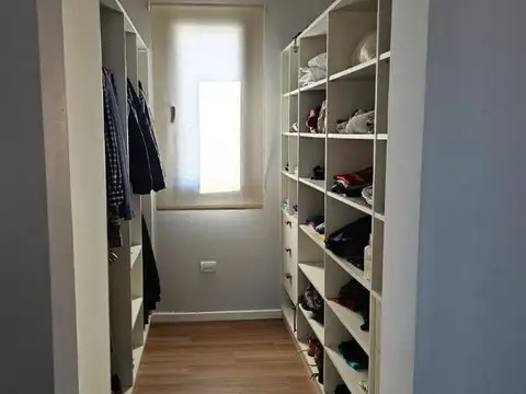 ALQUILER  CASA 4 AMBIENTES - ARENAS CHICO