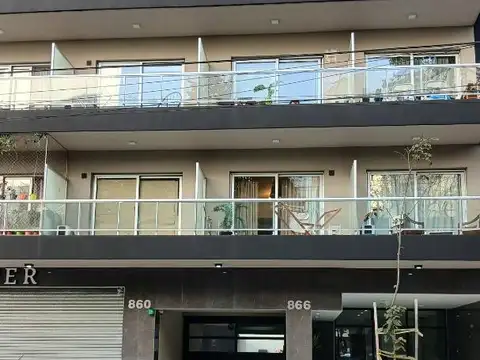 SE VENDE COCHERA EN CABALLITO