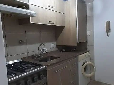 General Bartolomé Mitre 2400