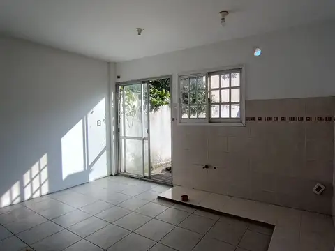 Depto Tipo Casa en Venta de 4 ambientes
