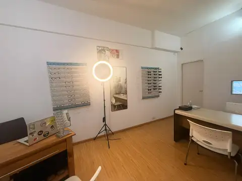 Oficina comercial en Balvanera en 1er piso, Apto credito
