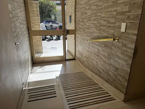 Venta monoambiente RENOVADO - Almagro