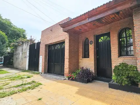 VENTA CASA 3 AMBIENTES RAMOS MEJIA APTO CREDITO