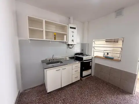 Depto Tipo Casa 2 ambientes con 1 baño