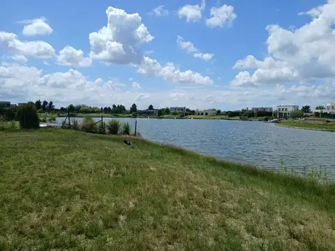 Terreno en Venta en Countries y Barrios Cerrados en Escobar, USD 60.000