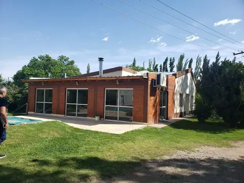 CHACRA CON CASA, GALPON Y PILETA (SUP 95000 m2)