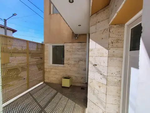 Casa en Alquiler en Huilliches, Neuquen