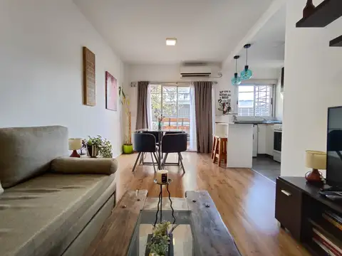 2 AMBIENTES AMUEBLADO CON PATIO Y BALCÓN EN VILLA DEL PARQUE
