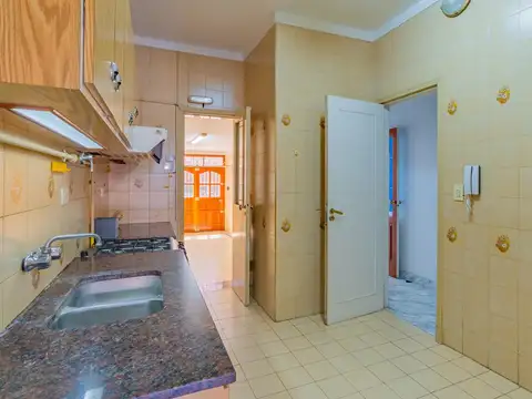 Casa 4 ambientes en Parque Luro parque