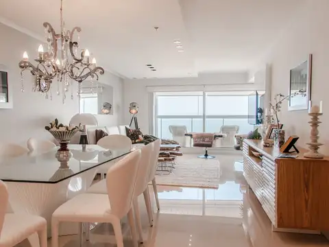 Departamento en Alquiler Temporal en Playa Mansa, USD 21.000