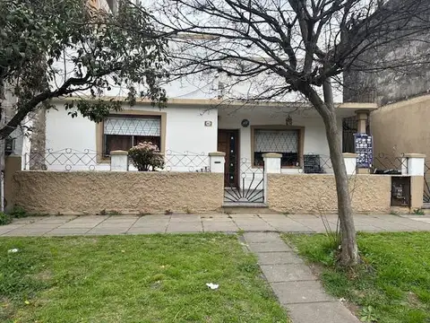 Casa en venta en G. de Laferrere