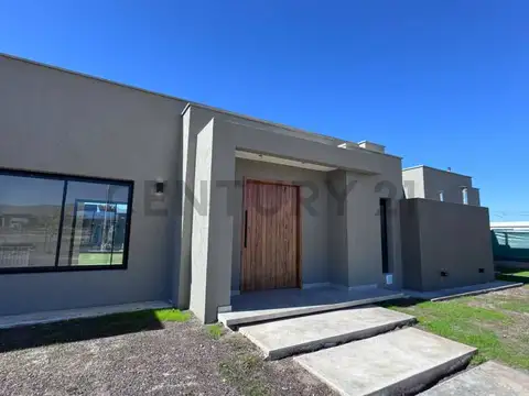 CASA EN VENTA LA QUEBRADA