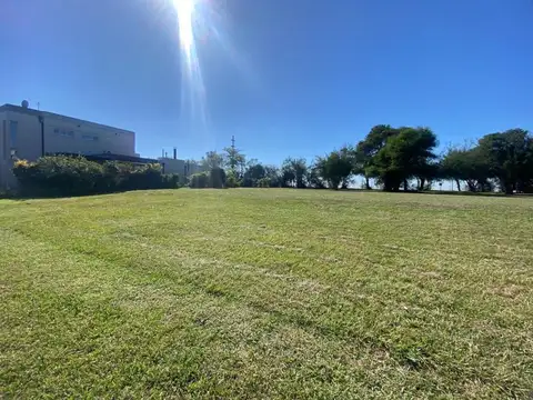 Terreno en Venta de 942,0 m2