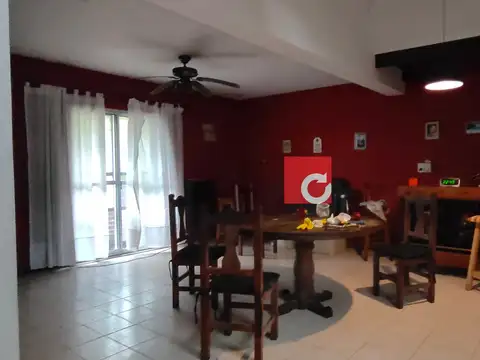 152 Bis E/520 y 521-Galón y casa a refaccionar