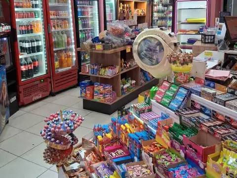 Pasaje San Ireneo 100, Piso 0