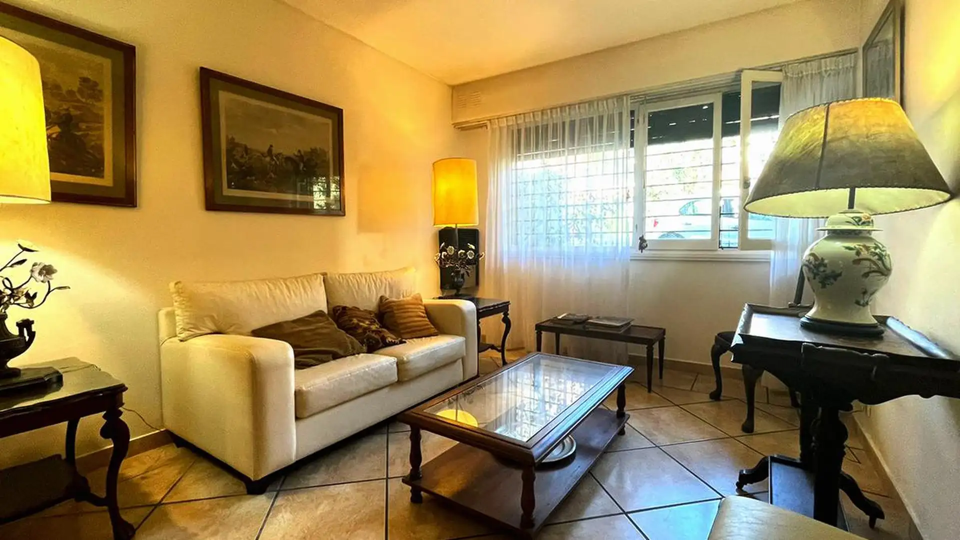 Departamento 3 Ambientes con dependencia y patio, zona Playa Grande