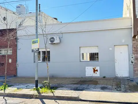 Dos casas en venta sobre lote propio.