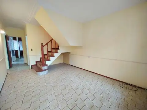 Magallanes 520 , Piso 0