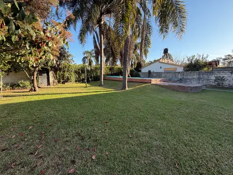Casa en Venta con 2 cocheras