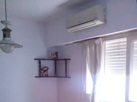 Casa 6 ambientes con 1 baño