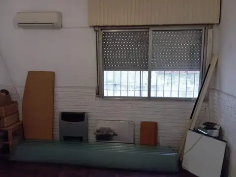 Depto Tipo Casa en Venta 50 años