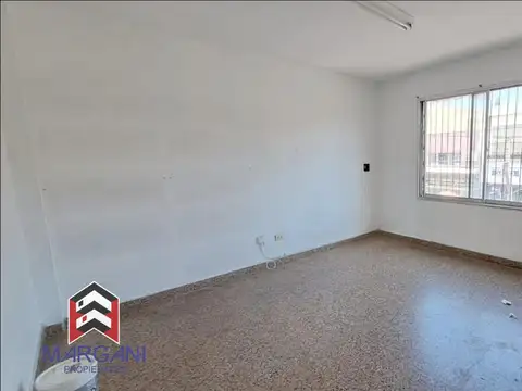 Oficina 30m2 San Justo CENTRO al Frente