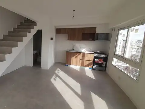 VENTA DEPARTAMENTO 2 AMB DUPLEX CON BALCON ALMAGRO