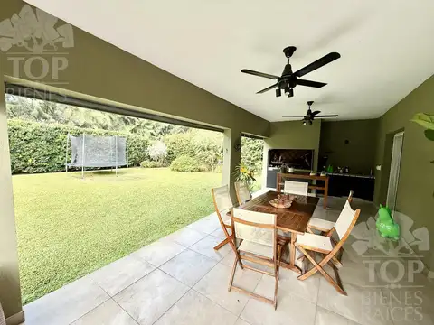 Casa 6 ambientes con 3 baños