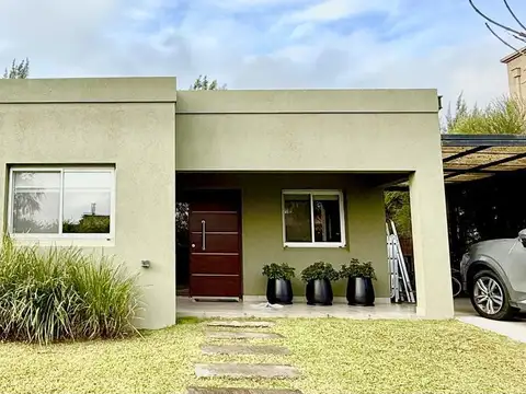 Casa 6 ambientes con 3 baños