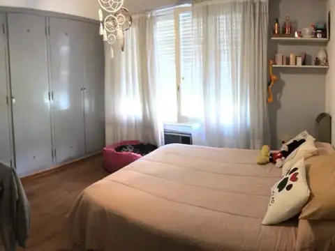 chalet 4 ambientes. sobre dos lotes / pileta/ quincho/ parrilla /