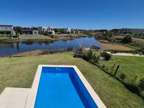 Casa en El Canton - Golf